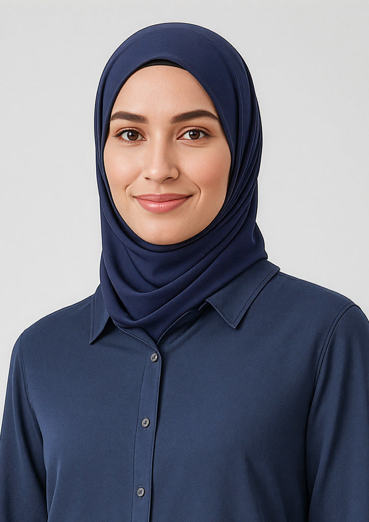 Inaura Hijab Womens — model view